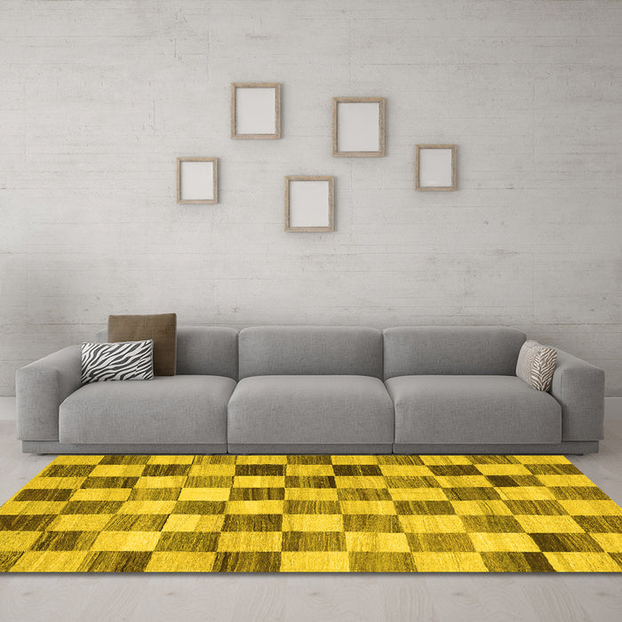Machine Washable Checkered Yellow Modern Rug in a Living Room, wshcon2808yw