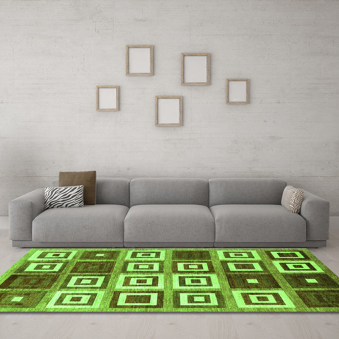 Machine Washable Abstract Green Contemporary Area Rugs in a Living Room,, wshcon280grn