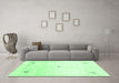 Machine Washable Solid Emerald Green Modern Area Rugs in a Living Room,, wshcon2813emgrn