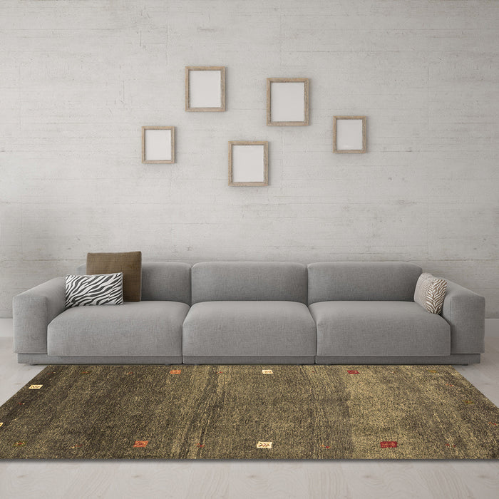Machine Washable Abstract Brown Contemporary Rug in a Living Room,, wshcon2814brn