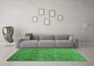 Machine Washable Abstract Emerald Green Contemporary Area Rugs in a Living Room,, wshcon2816emgrn