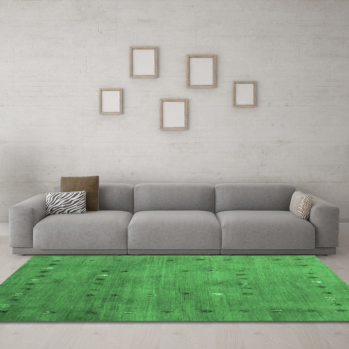 Machine Washable Abstract Emerald Green Contemporary Area Rugs in a Living Room,, wshcon2816emgrn