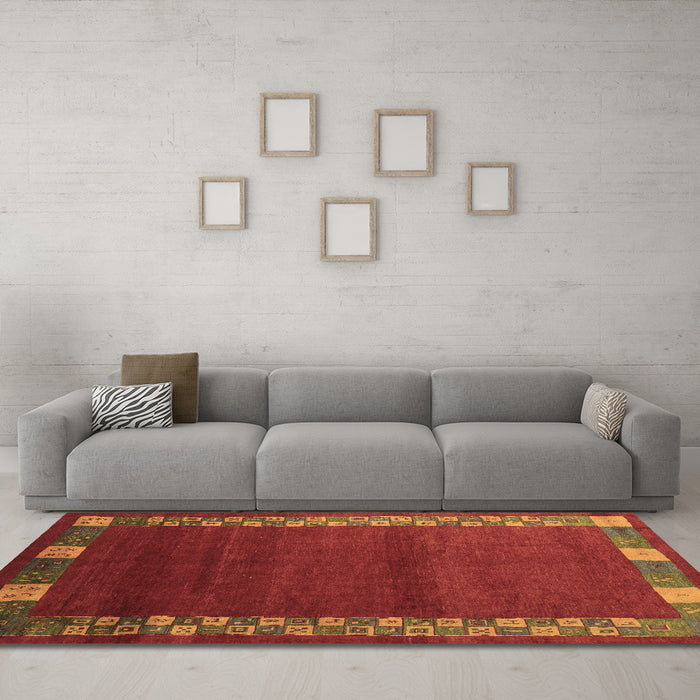 Machine Washable Abstract Brown Contemporary Rug in a Living Room,, wshcon2820brn