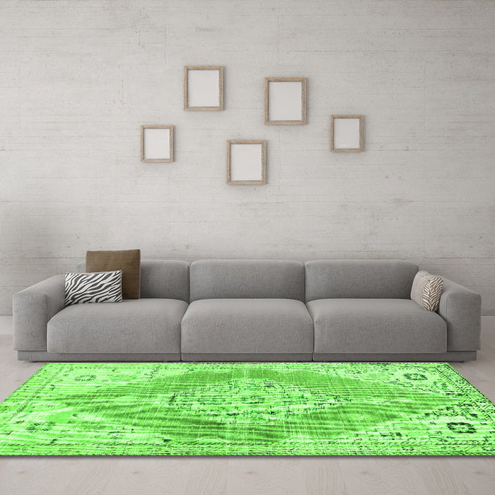 Machine Washable Abstract Green Contemporary Area Rugs in a Living Room,, wshcon2821grn