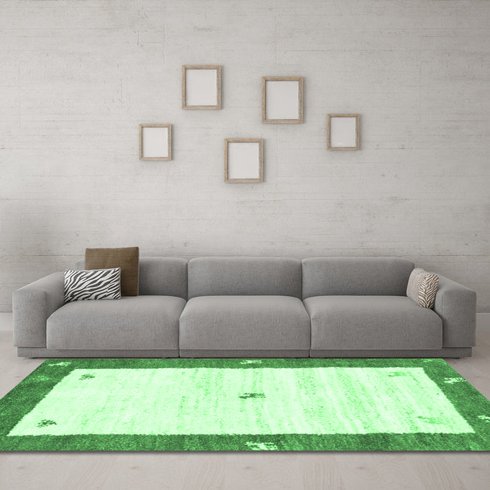 Machine Washable Abstract Emerald Green Contemporary Area Rugs in a Living Room,, wshcon2822emgrn