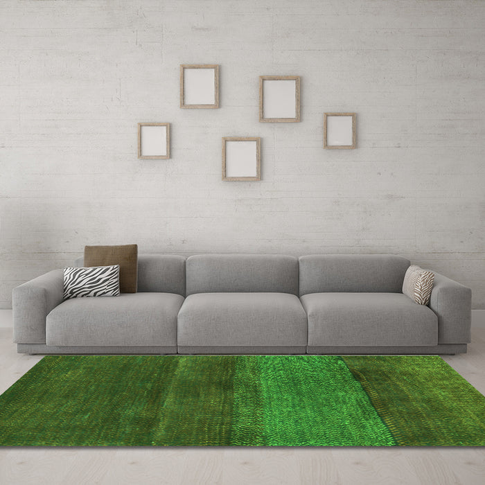 Machine Washable Abstract Green Contemporary Area Rugs in a Living Room,, wshcon2830grn