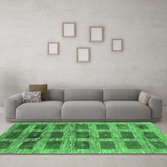 Machine Washable Abstract Emerald Green Contemporary Area Rugs in a Living Room,, wshcon2831emgrn