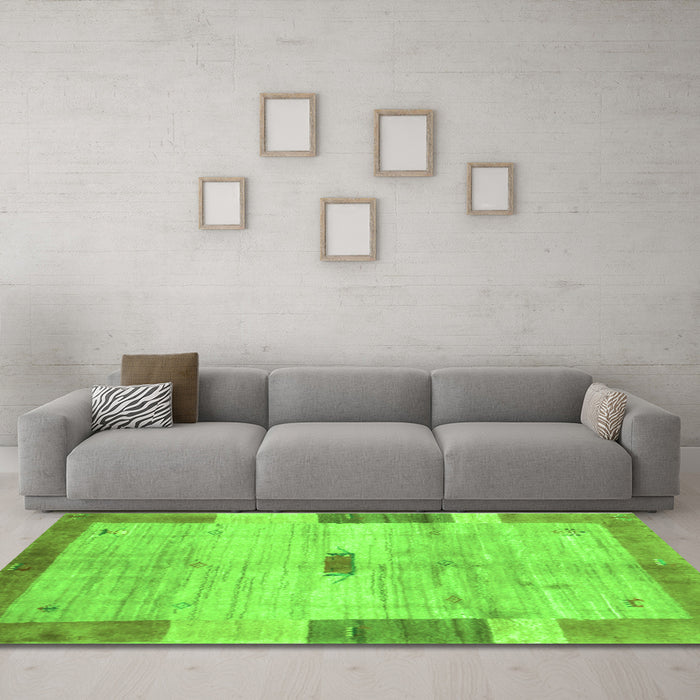 Machine Washable Abstract Green Contemporary Area Rugs in a Living Room,, wshcon2836grn