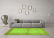Machine Washable Oriental Green Traditional Area Rugs in a Living Room,, wshcon2842grn