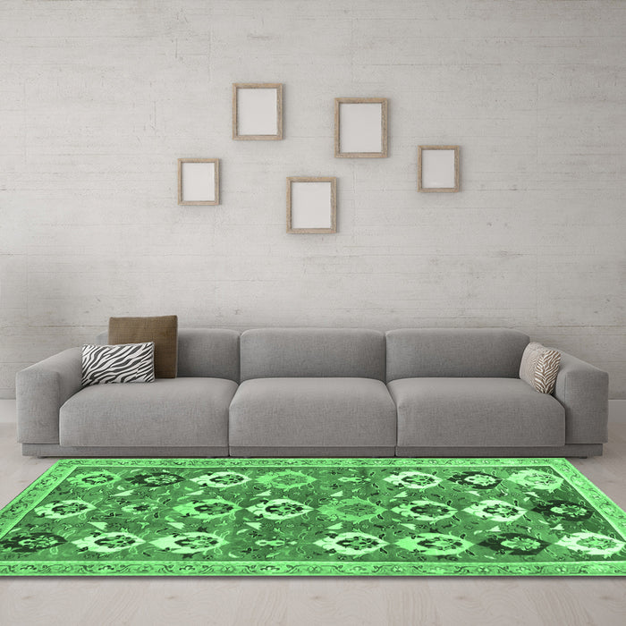 Machine Washable Abstract Emerald Green Contemporary Area Rugs in a Living Room,, wshcon2843emgrn