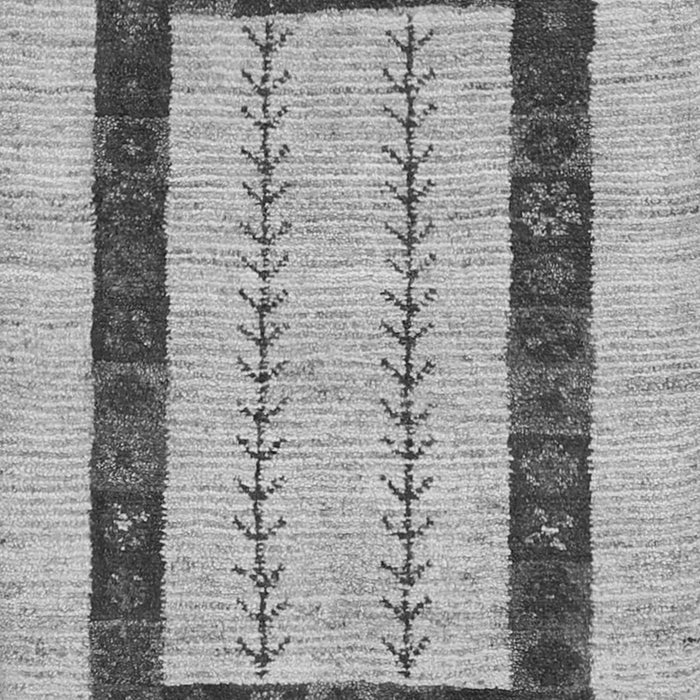 Serging Thickness of Machine Washable Solid Gray Modern Rug, wshcon2848gry