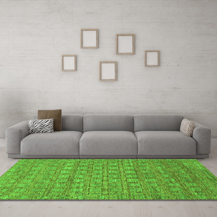 Machine Washable Abstract Green Contemporary Area Rugs in a Living Room,, wshcon284grn