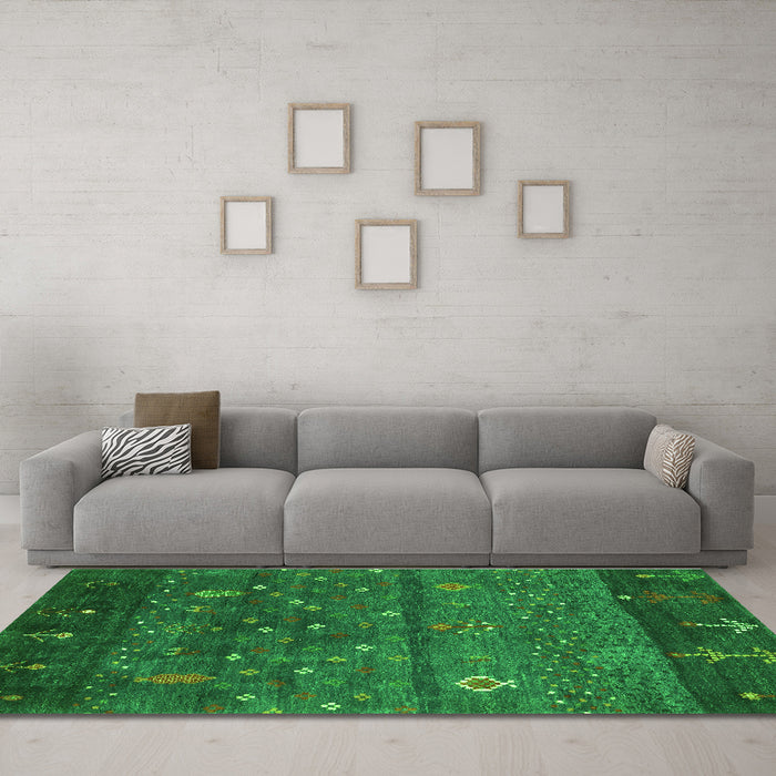 Machine Washable Abstract Green Contemporary Area Rugs in a Living Room,, wshcon2850grn