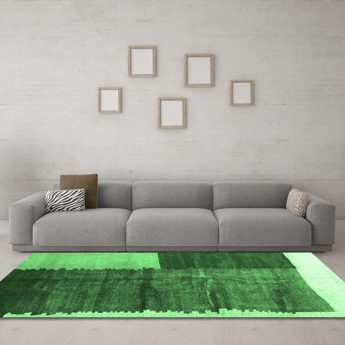 Machine Washable Abstract Emerald Green Contemporary Area Rugs in a Living Room,, wshcon2854emgrn