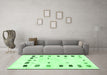 Machine Washable Solid Emerald Green Modern Area Rugs in a Living Room,, wshcon2858emgrn