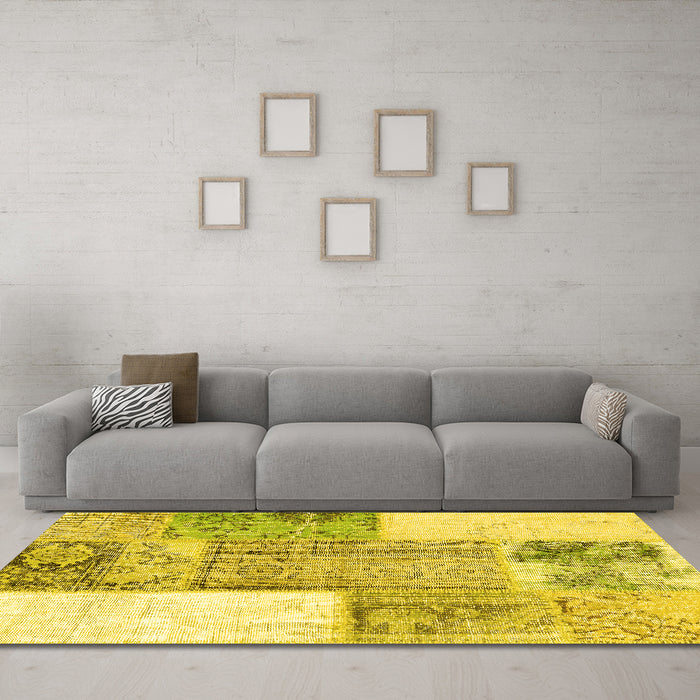 Machine Washable Patchwork Yellow Transitional Rug in a Living Room, wshcon2868yw