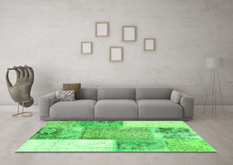 Machine Washable Patchwork Green Transitional Area Rugs in a Living Room,, wshcon2868grn