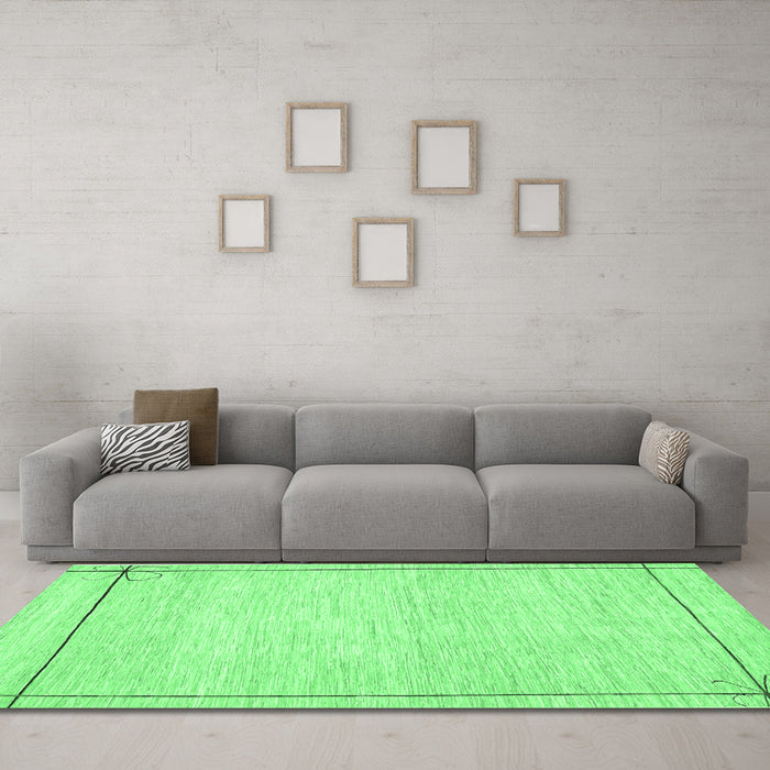 Machine Washable Solid Emerald Green Modern Area Rugs in a Living Room,, wshcon286emgrn