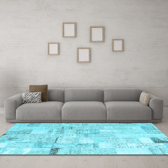 Machine Washable Patchwork Light Blue Transitional Rug in a Living Room, wshcon2872lblu