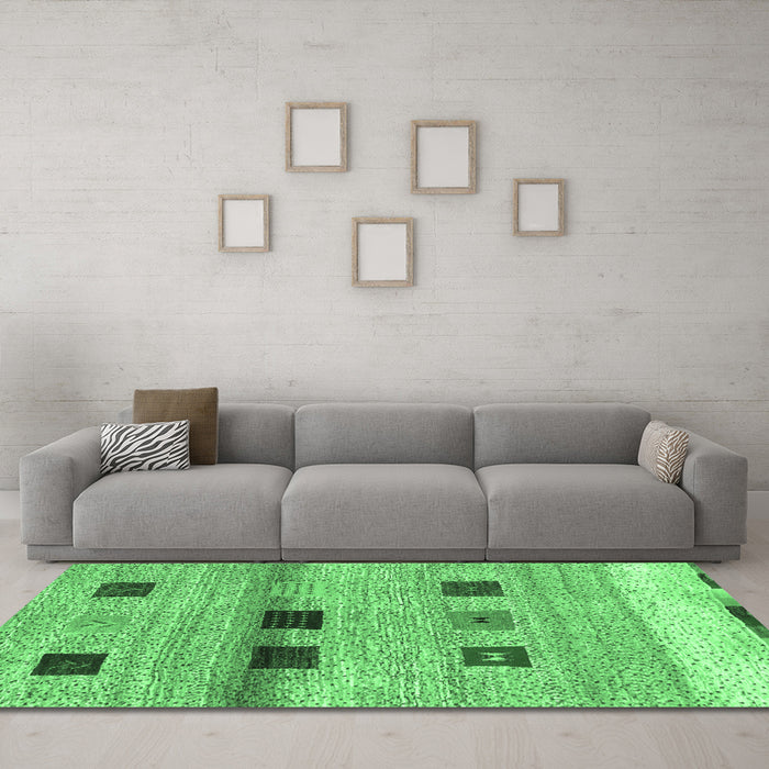 Machine Washable Abstract Emerald Green Contemporary Area Rugs in a Living Room,, wshcon2873emgrn