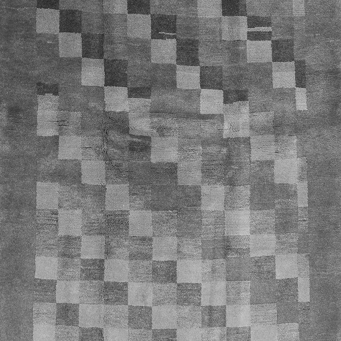 Serging Thickness of Machine Washable Checkered Gray Modern Rug, wshcon2878gry