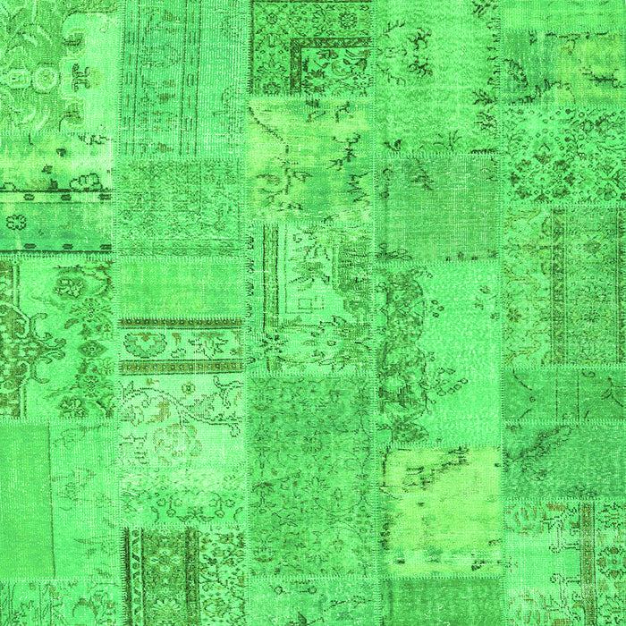 Serging Thickness of Patchwork Green Transitional Rug, con2880grn
