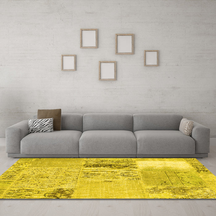 Machine Washable Patchwork Yellow Transitional Rug in a Living Room, wshcon2881yw
