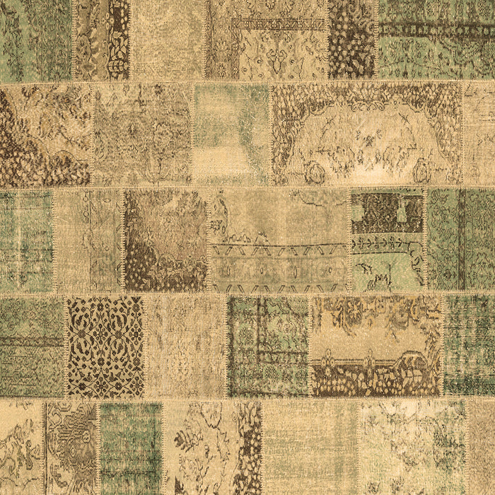 Square Patchwork Brown Transitional Rug, con2885brn