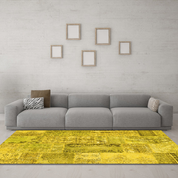 Machine Washable Patchwork Yellow Transitional Rug in a Living Room, wshcon2886yw