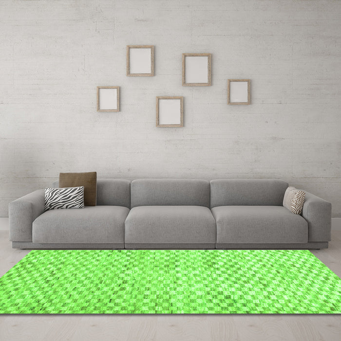 Machine Washable Solid Green Modern Area Rugs in a Living Room,, wshcon2890grn