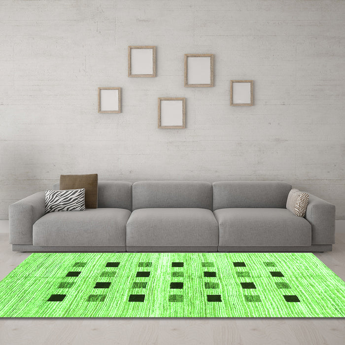 Machine Washable Solid Green Modern Area Rugs in a Living Room,, wshcon2894grn