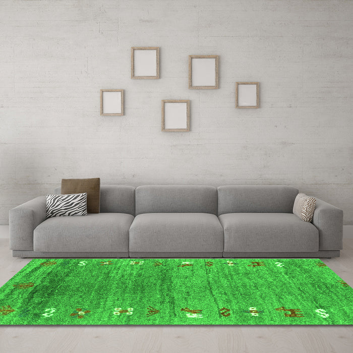 Machine Washable Abstract Green Contemporary Area Rugs in a Living Room,, wshcon2897grn