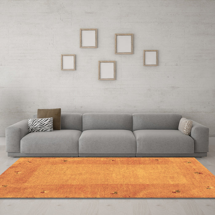 Machine Washable Abstract Brown Contemporary Rug in a Living Room,, wshcon2899brn