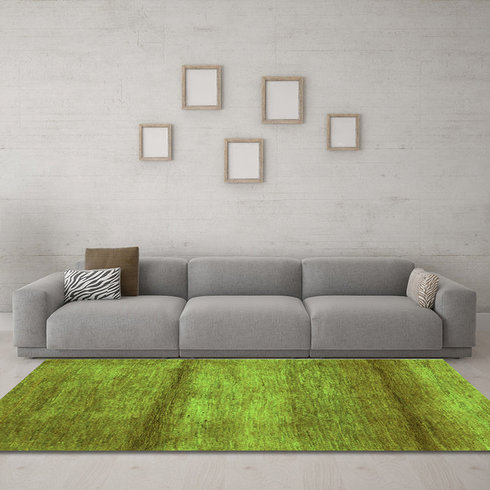 Machine Washable Abstract Green Contemporary Area Rugs in a Living Room,, wshcon2901grn