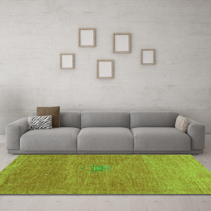 Machine Washable Abstract Green Contemporary Area Rugs in a Living Room,, wshcon2903grn