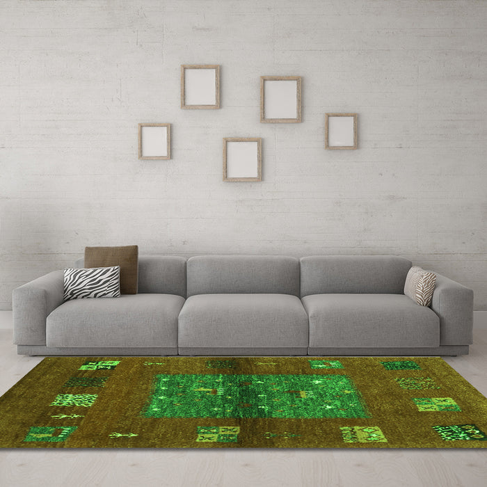 Machine Washable Abstract Green Contemporary Area Rugs in a Living Room,, wshcon2904grn