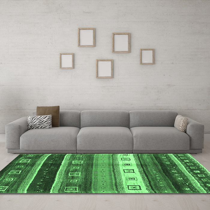Machine Washable Abstract Emerald Green Contemporary Area Rugs in a Living Room,, wshcon2905emgrn
