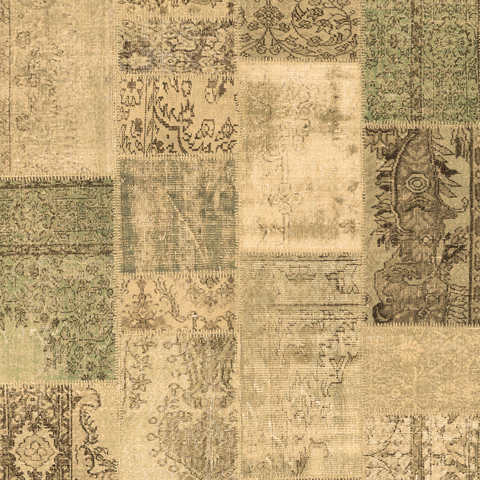 Patchwork Brown Transitional Rug, con2907brn