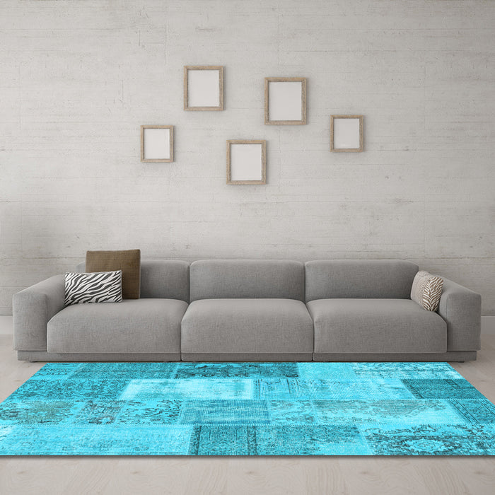 Machine Washable Patchwork Light Blue Transitional Rug in a Living Room, wshcon2907lblu