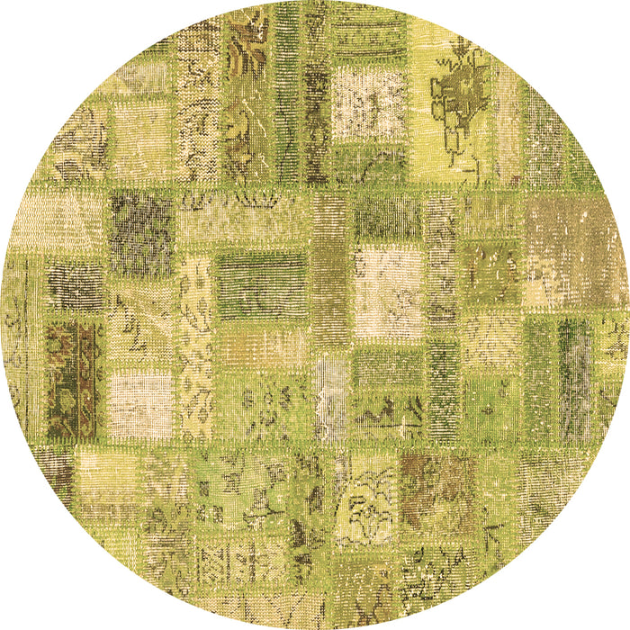 Round Machine Washable Patchwork Brown Transitional Rug, wshcon2908brn