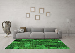 Machine Washable Patchwork Green Transitional Area Rugs in a Living Room,, wshcon2909grn