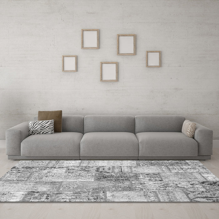 Machine Washable Patchwork Gray Transitional Rug in a Living Room,, wshcon2914gry