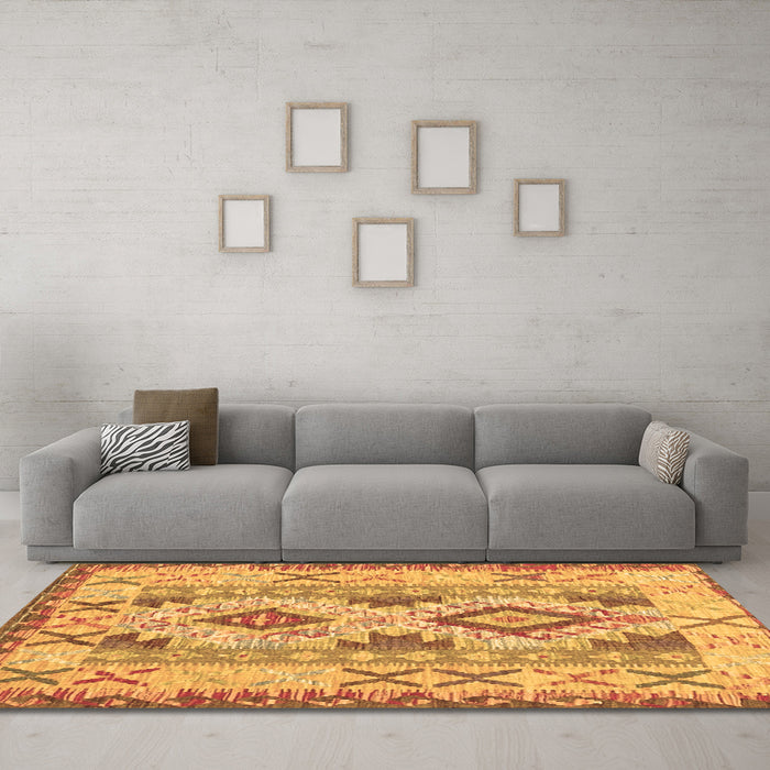 Machine Washable Abstract Brown Contemporary Rug in a Living Room,, wshcon2915brn