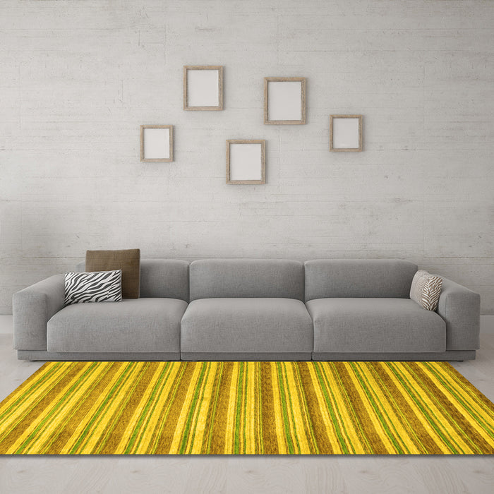 Machine Washable Abstract Yellow Contemporary Rug in a Living Room, wshcon291yw