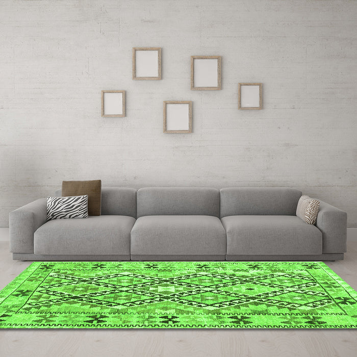 Machine Washable Southwestern Green Country Area Rugs in a Living Room,, wshcon2923grn