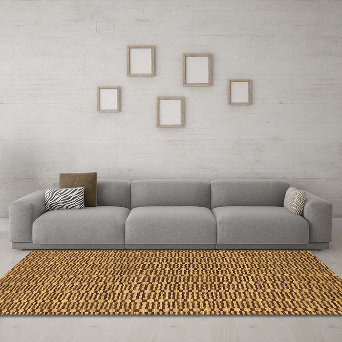 Machine Washable Abstract Brown Contemporary Rug in a Living Room,, wshcon292brn