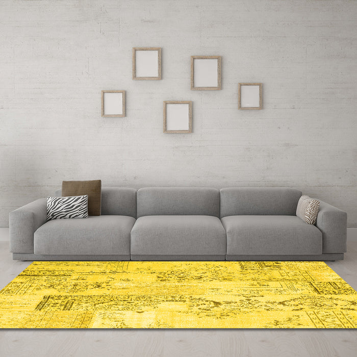 Machine Washable Abstract Yellow Contemporary Rug in a Living Room, wshcon2933yw