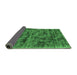 Sideview of Abstract Emerald Green Contemporary Rug, con2936emgrn