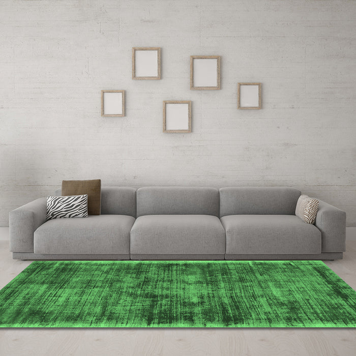 Machine Washable Abstract Emerald Green Contemporary Area Rugs in a Living Room,, wshcon2938emgrn