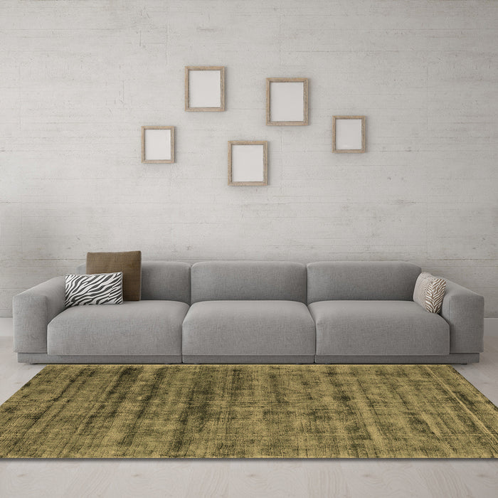 Machine Washable Abstract Brown Contemporary Rug in a Living Room,, wshcon2947brn